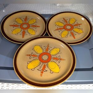 Hearthside Fleur de Lis stoneware‎ vintage 70s 10" handpainted 3 dinner plates